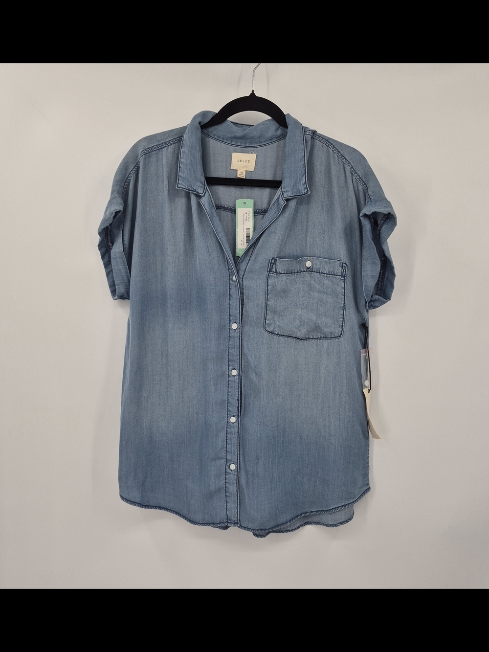 Id:23 Soft Denim Chambray Button Down Top Size XL Cuffed Cap Sleeve NWT